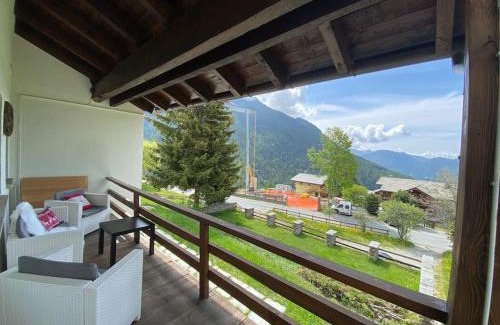 Antagnod Apartment | Experience the Alpine Majestic Escape with Ski Resort Access