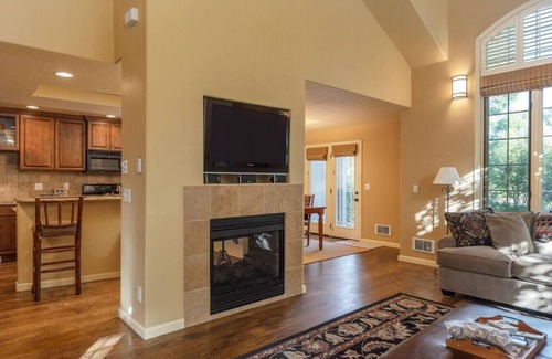 Driggs Villa | Family-Friendly 3BR Cobble Creek Townhome with Breakfast