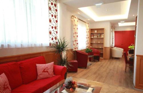 Schladming Apartment | Top-Rated Alpine Resort Apartment with Private Pool & Hot Tub