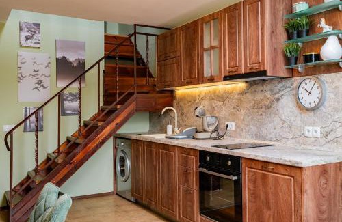 Shiligarnika Apartment | Alpine Retreat Maisonette