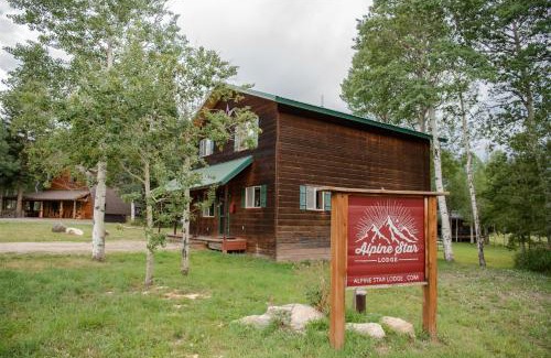 Lazy Acres House | Discover Alpine Star Lodge: Family-Friendly Getaway
