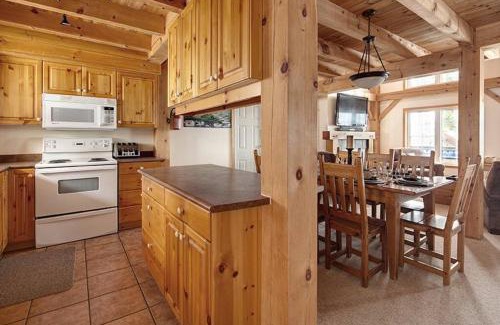 Big White Ski Resort Ski Chalet | Family-Friendly Chalets in Big White, Canada - 9/10 Rated