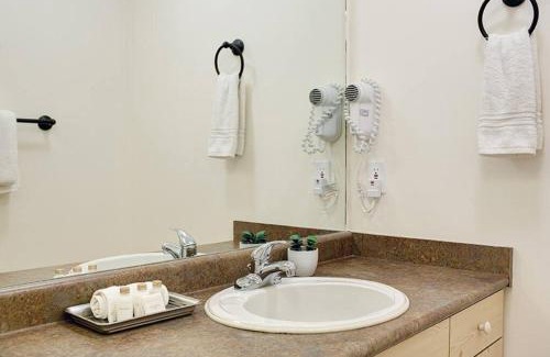 Big White Ski Resort Ski Chalet | Family-Friendly Chalets in Big White, Canada - 9/10 Rated