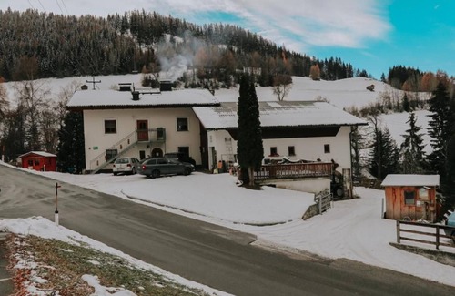 Fendels Apartment | Scenic Alpine View Retreat for Families at Zirmhof Farm