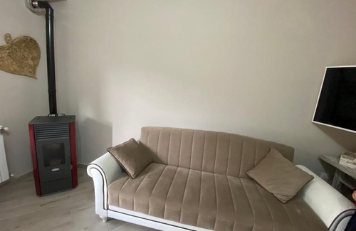 Castel di Sangro House | Discover Alpinia Home: Family-Friendly & Pet Welcoming Stay