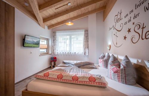 Laimach Apartment | Top-Rated Alpinjuwel in Hippach: Family-Friendly Getaway