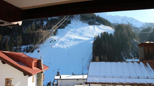 Ischgl Apartment | Relaxing Alpinlounge Rätia Appartements - 4-Star Retreat