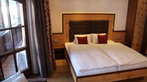 Ischgl Apartment | Relaxing Alpinlounge Rätia Appartements - 4-Star Retreat