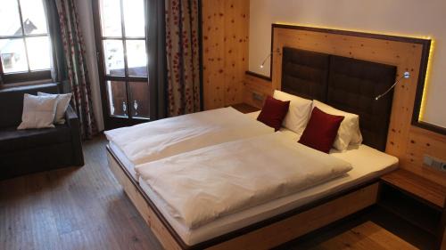 Ischgl Apartment | Relaxing Alpinlounge Rätia Appartements - 4-Star Retreat