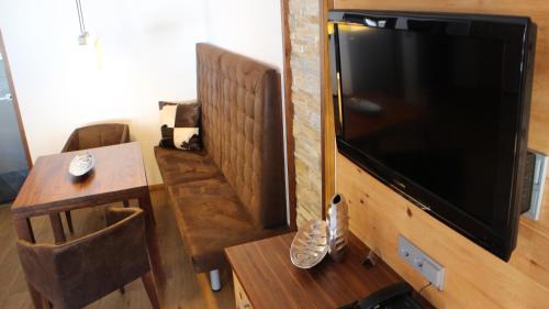 Ischgl Apartment | Relaxing Alpinlounge Rätia Appartements - 4-Star Retreat