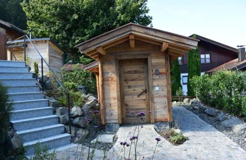 Kranzegg Apartment | Alpinum Chalet - im Berghang am Fuße des Grünten