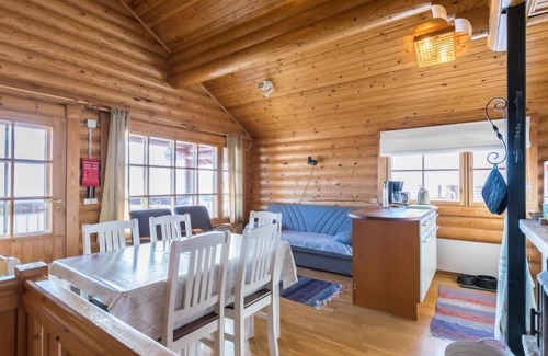 Kehys-Kainuu House | Cozy Alppi 7b Paritalo with Spa and Lake Views