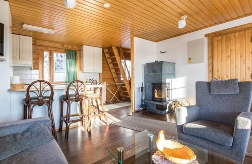 Kehys-Kainuu House | Cozy Alppikylä 13a Retreat with Spa and Family Amenities