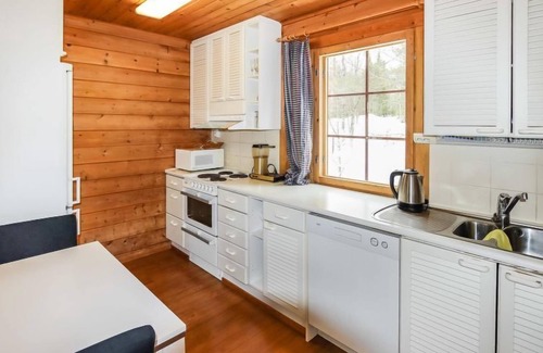 Kehys-Kainuu House | Lake View Retreat: Alppikylä 4a Paritalo with Spa Access