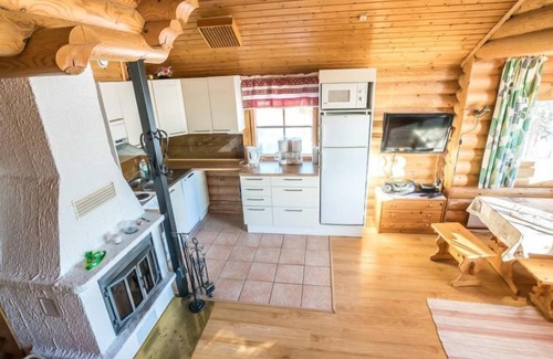 Kehys-Kainuu House | Cozy Alppimaja: Family-Friendly Retreat with Spa & Breakfast