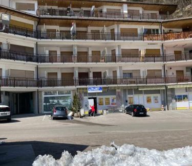 Ravascletto Apartment | Inviting Alpský apartmán Zoncolan: Pet-Friendly Retreat