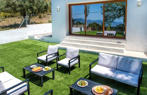 Carataunas House | Seaside Retreat at Alpujarra Arena - Guest Rated 9.8/10