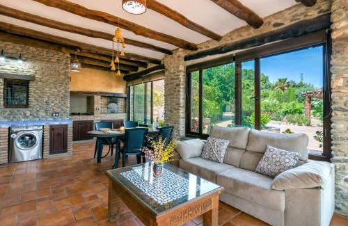 Atalbeitar Villa | Experience Alpujarra Sulayr: 4-Star Oceanfront Escape