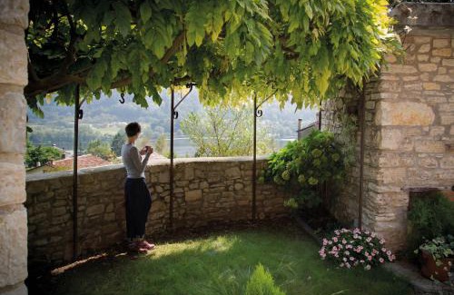 Revine Lago Bed & Breakfast | Alquaranta: Guest Rated 9.6 with Breakfast & Child Friendly