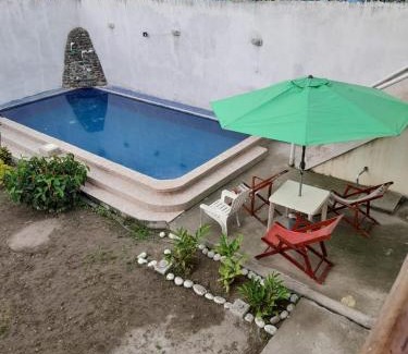 Atacames House | Welcoming Familia Reinoso: Pet Friendly with Pool & Breakfast