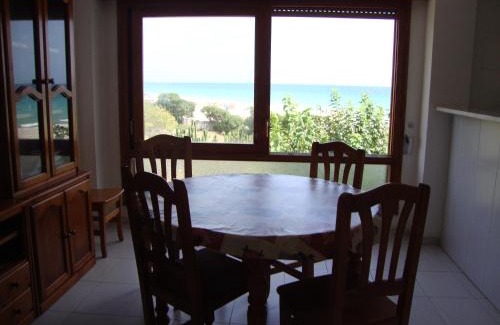 Alcossebre Apartment | Oceanfront Retreat at Alquileres Cap y Corp with Pool Access