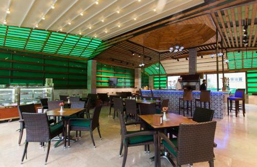 Kucukcekmece Hotel | Relax at Alrazi Hotel Florya with Ocean View Amenities