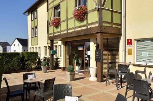 Ottmarsheim Hotel | Comfortable Als Hôtel: Pet-Friendly & Family Welcoming