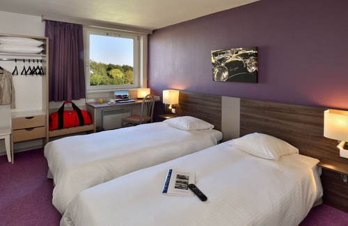 Ottmarsheim Hotel | Welcoming ALS Hotel: Family-Friendly with Great Amenities