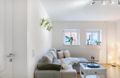 Alsfeld Apartment | Alsfelder Wein-Suite: Guest Rated 10/10 & Family-Friendly