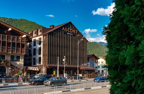 Gorki Gorod Hotel | Relax at Alсont Hotel: 4-Star Retreat with Pool & Hot Tub