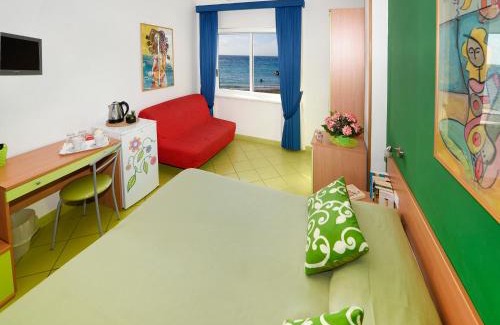 Marina di Puolo House | Pet-Friendly Alta Marea Sorrento with Oceanfront Views