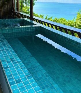 Morro de Sao Paulo Apartment | Relax at Altavista Residence: 4-Star Stay with Pool & Hot Tub