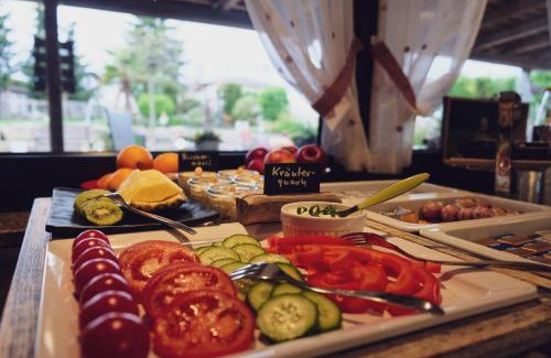 Friedach Hotel | Discover Altbau Gasthaus Amboss: Rated 8.6/10 & Family-Friendly