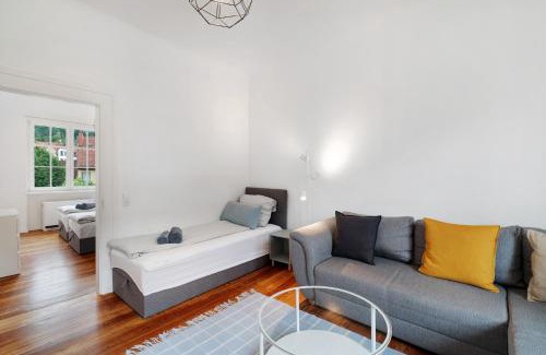 Pforzheim Apartment | Unforgettable Altbau with Wartberg Views - Perfect for Families