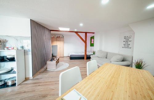 Sudenburg Apartment | Altbau zum wohlfühlen