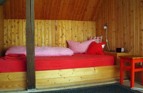 Walkendorf House | Pet-Friendly Retreat at Alte Ausspanne - Top-Rated Stay!