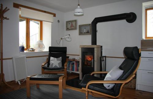 Hasselberg Apartment | Oceanfront Retreat at Alte Mühle Schleiblick - 8.5/10 Rated