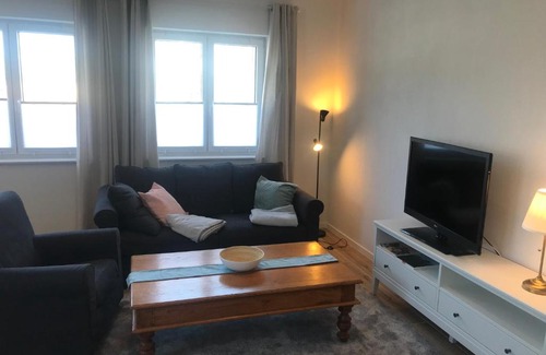 Radebeul Apartment | Experience Comfort at Alte Post Altwahnsdorf - Rated 9.3/10