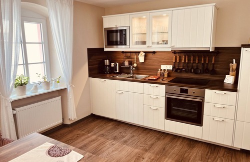 Traben-Trarbach Apartment | Unforgettable Stay at Alte Schmiede zu Trarbach: 10/10 Rated