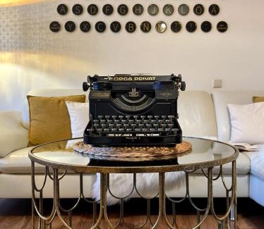 Lutherstadt Wittenberg Apartment | Pet-Friendly Retreat: Alte Schule Wittenberg with Garden