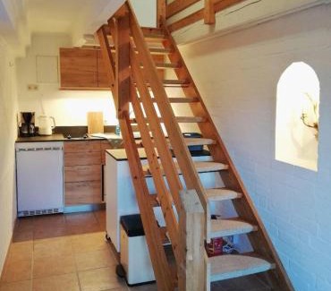 Riepsdorf Apartment | Alte Stellmacherei: Family-Friendly Retreat with Great Reviews