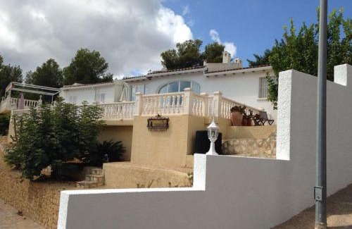 Santa Clara Villa | Oceanfront Altea Bungalow - 4-Star Family Getaway