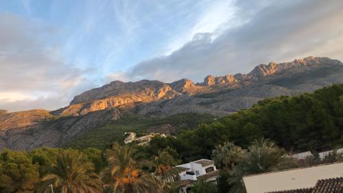 Santa Clara Villa | Oceanfront Altea Bungalow - 4-Star Family Getaway