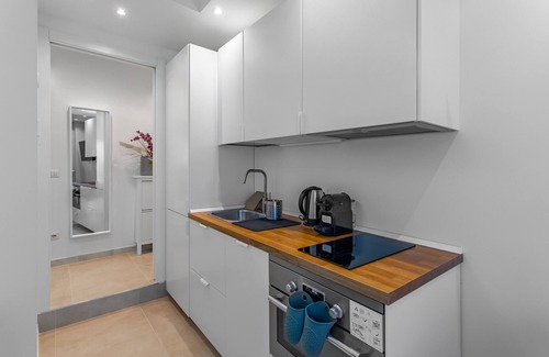 Pavia Apartment | Cozy Altea Home: Family-Friendly with Spa & Kitchen Amenities