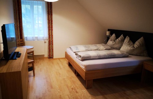 Altenberg an der Rax Hotel | Discover Altenbergerhof: Family-Friendly & Accessible Stay