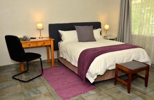 Somerset East House | Discover Altenburgh Accommodation - Pet-Friendly Apartments