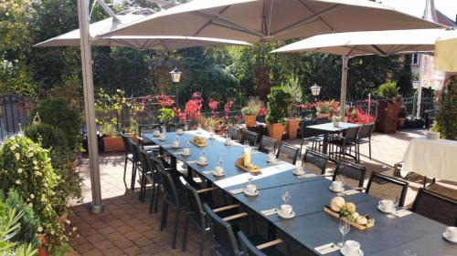 Wernberg-Koeblitz Hotel | Discover Alter Pfarrhof: Pet-Friendly Family Retreat