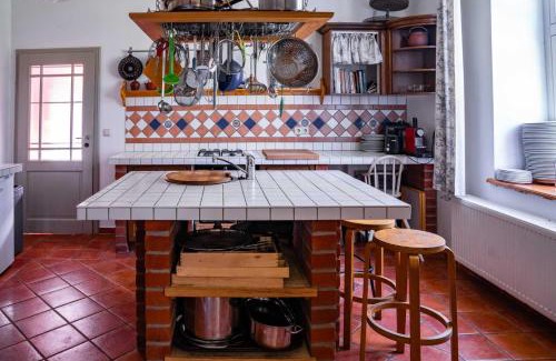 Muritz House | Discover Alter Pfarrhof Rambow Wohnung 1: Family-Friendly Stay