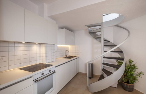 Neos Marmaras House | Pet-Friendly Alterra Vita Apartments with Ocean Views