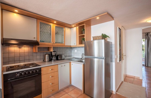 Neos Marmaras House | Pet-Friendly Alterra Vita Apartments with Ocean Views